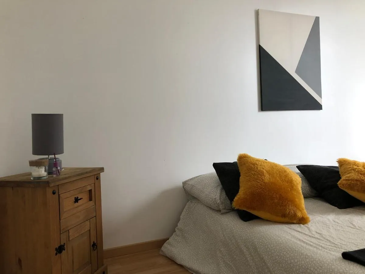 Maison Independante Noyant-d'Allier Holiday home