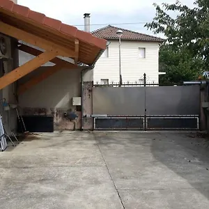  Hébergement de vacances Maison Mitoyenne Tout Confort Et Parking Securise. France